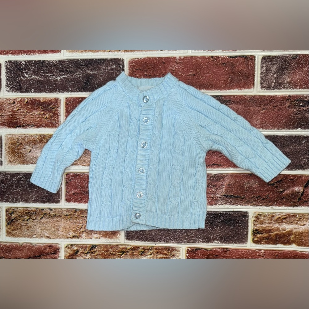 Baby Dove baby blue sweater 3-6m